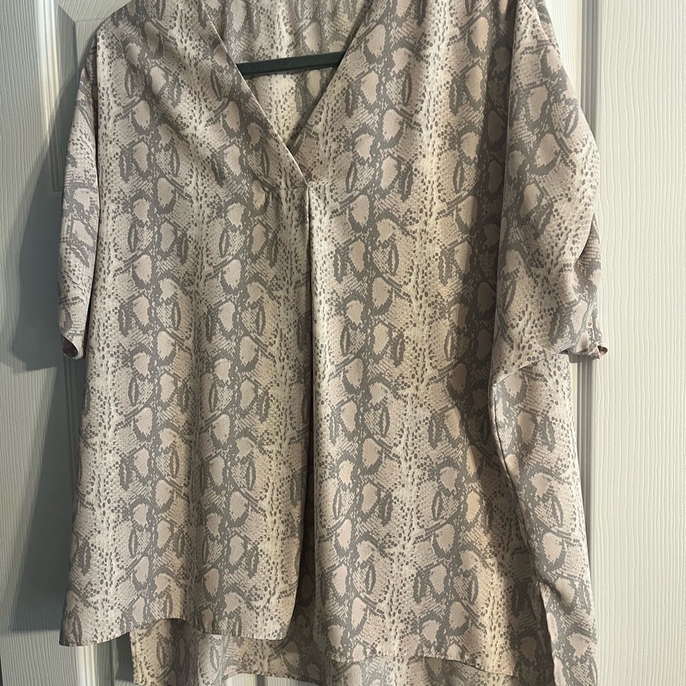 Tan and Cream Boxy Short Sleeve Blouse